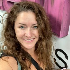 Meet your Posher, Erin